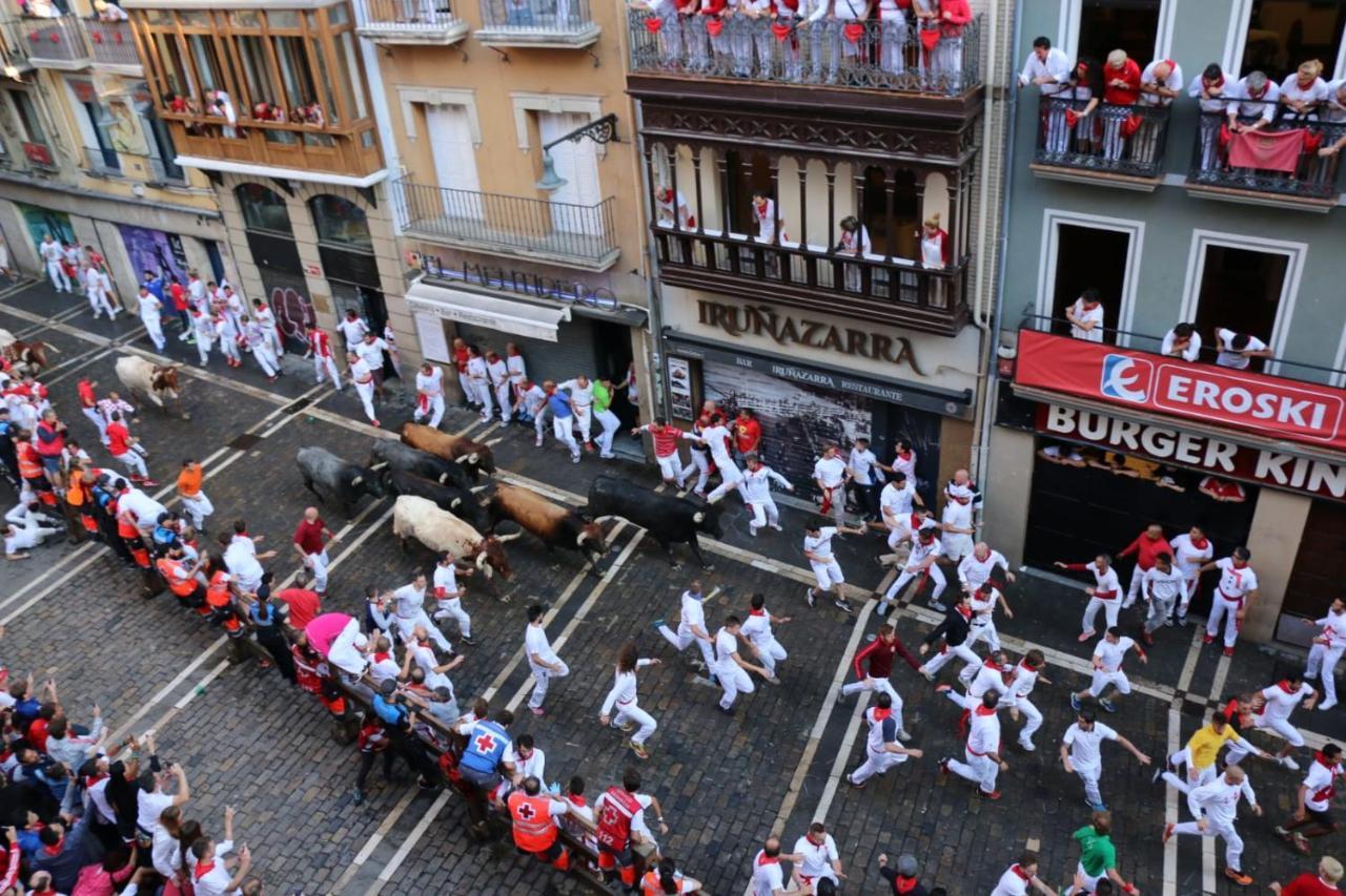 Apartamento Mercaderes Pamplona Kültér fotó