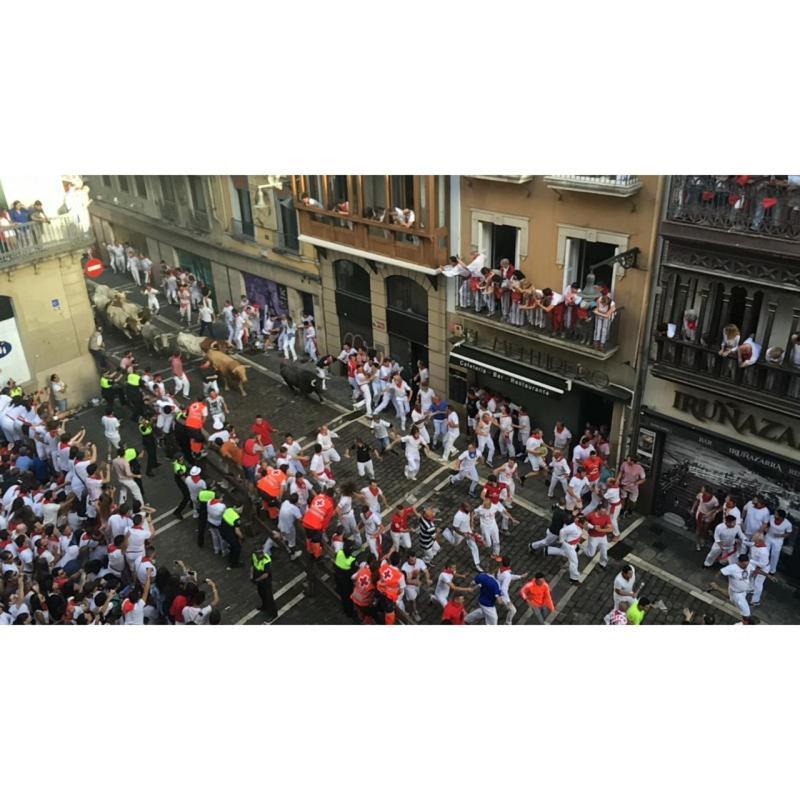 Apartamento Mercaderes Pamplona Kültér fotó