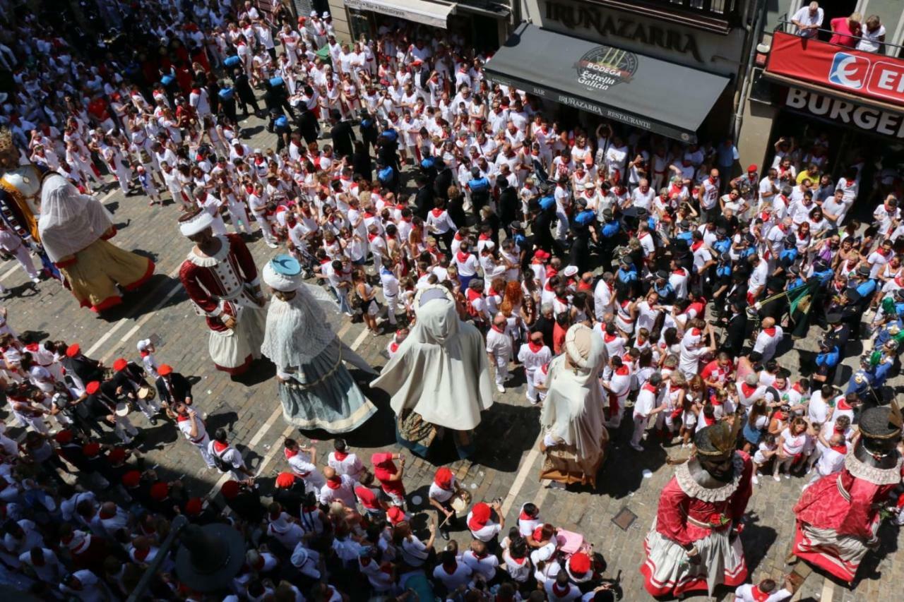 Apartamento Mercaderes Pamplona Kültér fotó
